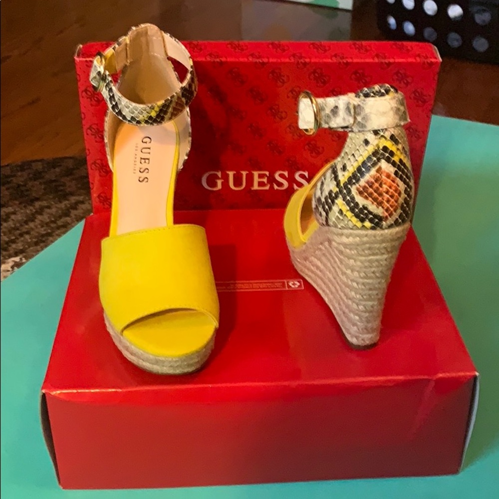 Platform sandals